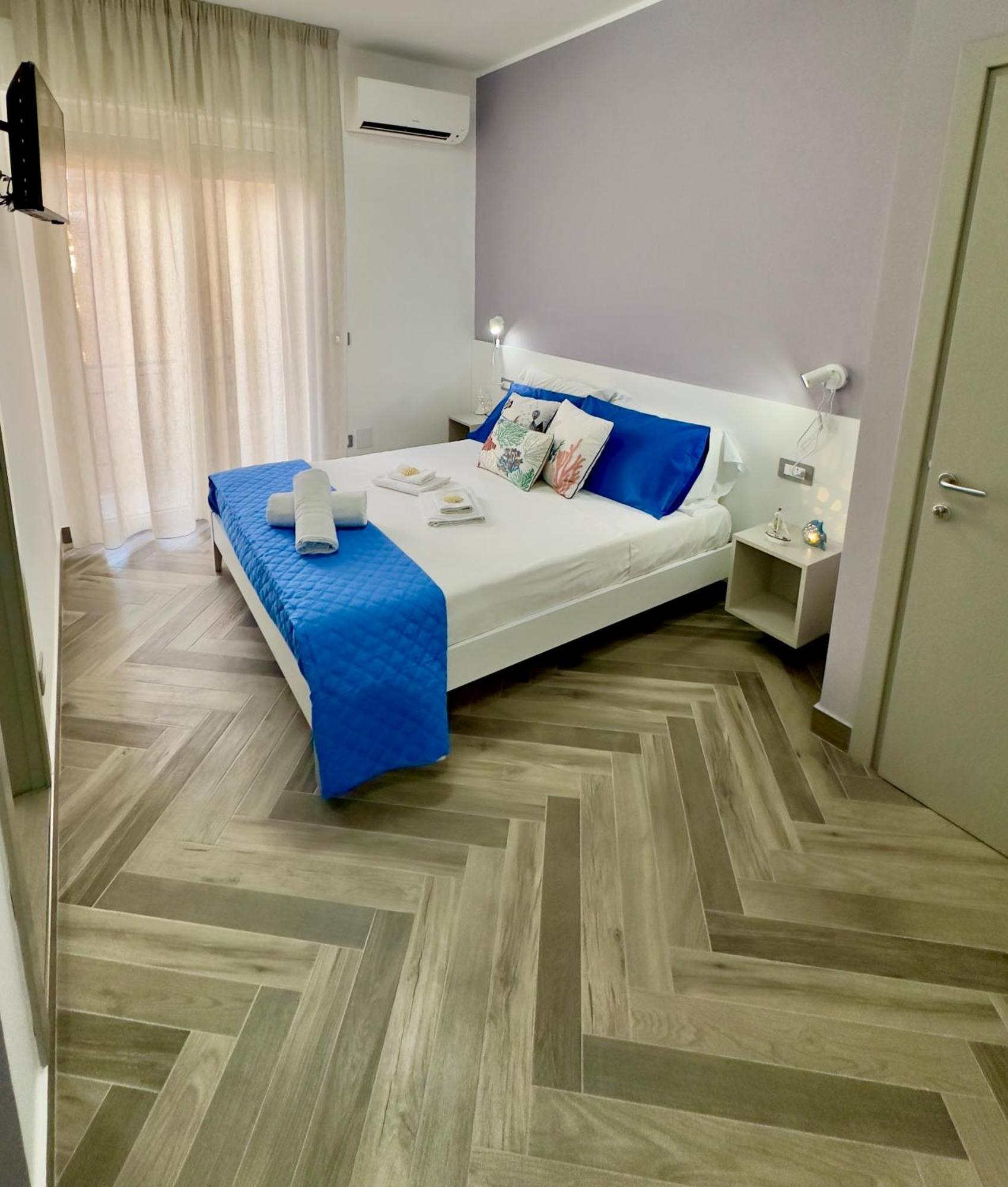 Leonardo Suites Scilla Bagian luar foto